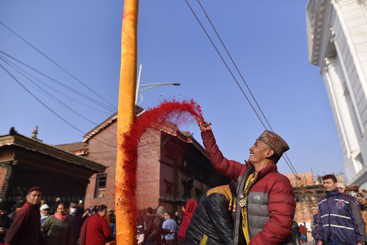 https://raracms.setopati.com/uploads/shares/2020/sujita/holi suru/holi (1).jpg